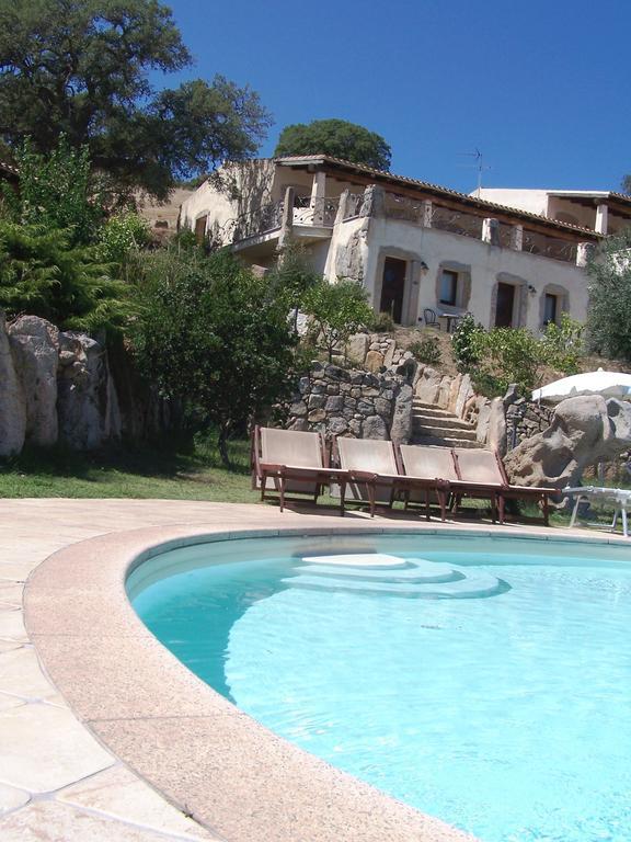 Hotel Ristorante Funtana Abbas Luras Exterior foto