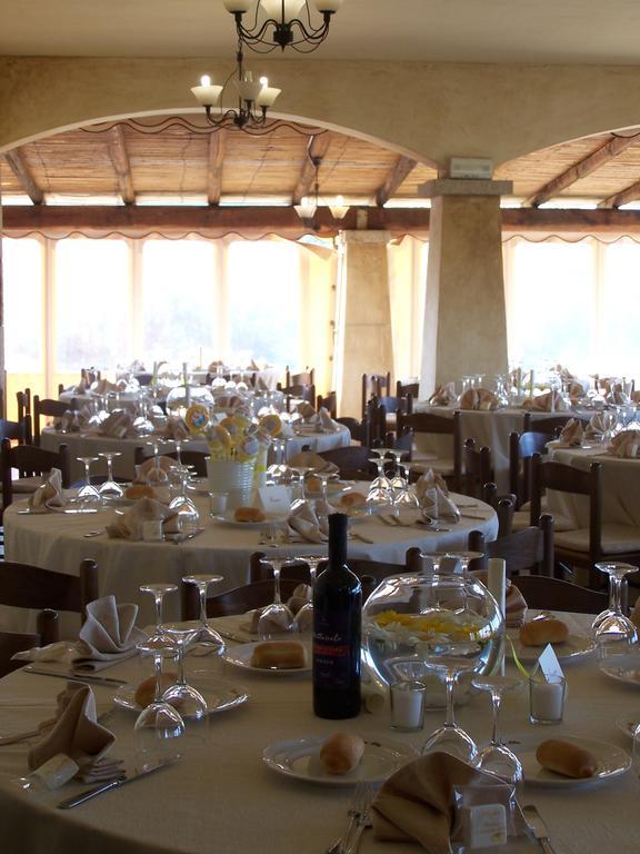 Hotel Ristorante Funtana Abbas Luras Exterior foto